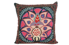 画像をギャラリービューアに読み込む, Suzani CushionCover C70 (Cotton)