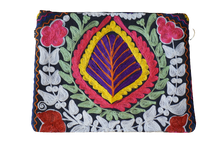 画像をギャラリービューアに読み込む, Vintage Suzani Clutch (マチなし) -kuzacha